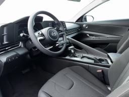 Hyundai Elantra SE IVT 2026