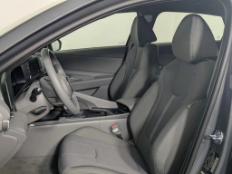 Hyundai Elantra SE IVT 2026