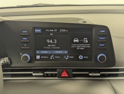 Hyundai Elantra SE IVT 2026