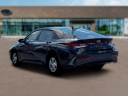 Hyundai Elantra SE IVT 2026