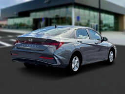 Hyundai Elantra SE IVT 2026