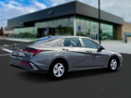 Hyundai Elantra SE IVT 2026