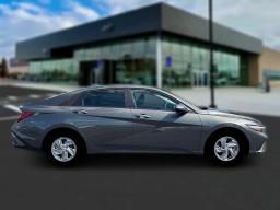 Hyundai Elantra SE IVT 2026