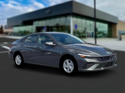 Hyundai Elantra SE IVT 2026