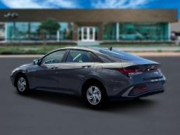 Hyundai Elantra SE IVT 2026