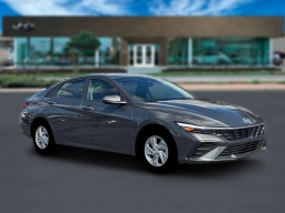 Hyundai Elantra SE IVT 2026