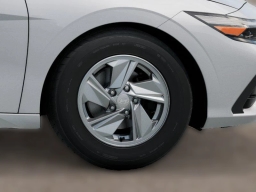 Hyundai Elantra SE IVT 2026