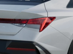 Hyundai Elantra SE IVT 2026