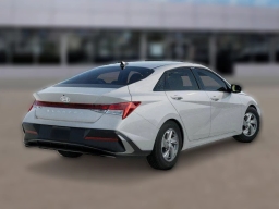 Hyundai Elantra SE IVT 2026