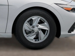 Hyundai Elantra SE IVT 2026