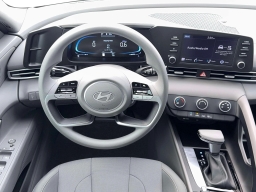 Hyundai Elantra SE IVT 2026
