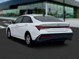 Hyundai Elantra SE IVT 2026