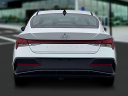 Hyundai Elantra SE IVT 2026