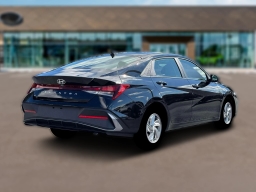 Hyundai Elantra SE IVT 2026