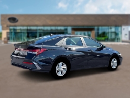 Hyundai Elantra SE IVT 2026