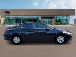 Hyundai Elantra SE IVT 2026