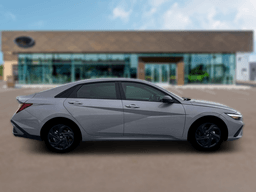 Hyundai Elantra SEL Sport IVT 2026