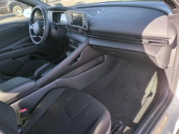 Hyundai Elantra SEL Sport IVT 2026