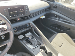 Hyundai Elantra SEL Sport IVT 2026