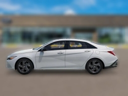 Hyundai Elantra SEL Sport IVT 2026
