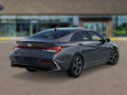 Hyundai Elantra SEL Sport Sedan 2026