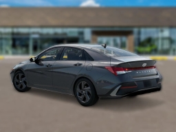 Hyundai Elantra SEL Sport Sedan 2026