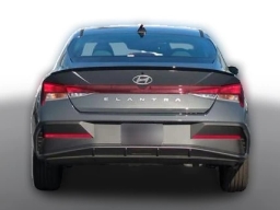 Hyundai Elantra SEL Sport IVT 2026