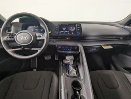 Hyundai Elantra SEL Sport IVT 2026