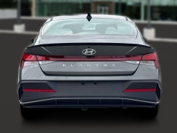 Hyundai Elantra SEL Sport IVT 2026