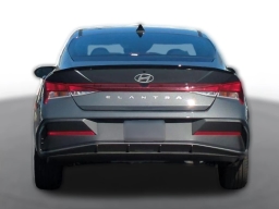 Hyundai Elantra SEL Sport IVT 2026