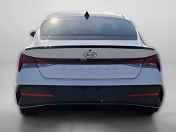 Hyundai Elantra SEL Sport IVT 2026