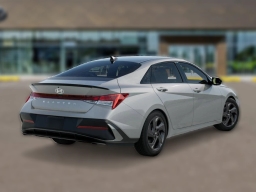 Hyundai Elantra SEL Sport IVT 2026