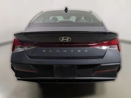 Hyundai Elantra SEL Sport IVT 2026