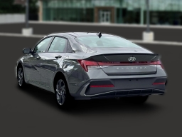 Hyundai Elantra SEL Sport IVT 2026