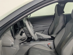 Hyundai Elantra SEL Sport IVT 2026