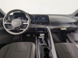 Hyundai Elantra SEL Sport IVT 2026