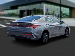 Hyundai Elantra SEL Sport IVT 2026