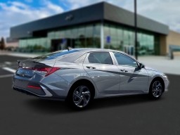 Hyundai Elantra SEL Sport IVT 2026