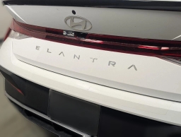 Hyundai Elantra SEL Sport IVT 2026