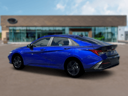 Hyundai Elantra Hybrid SEL Sport Sedan 2026