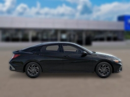 Hyundai Elantra Hybrid Blue Sedan 2026