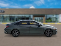 Hyundai Elantra Hybrid SEL Sport Sedan 2026