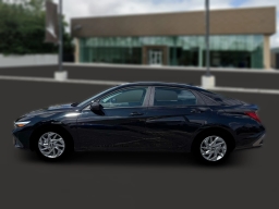 Hyundai Elantra Hybrid Blue Sedan 2026