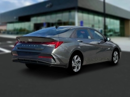 Hyundai Elantra Hybrid SEL Sport DCT 2025