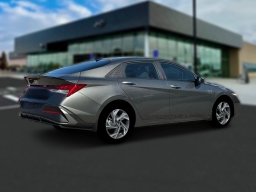 Hyundai Elantra Hybrid SEL Sport DCT 2025