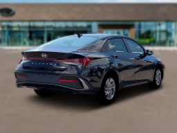 Hyundai Elantra Hybrid Blue Sedan 2026