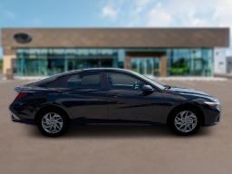 Hyundai Elantra Hybrid Blue Sedan 2026