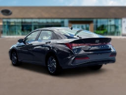 Hyundai Elantra Hybrid SEL Sport Sedan 2026