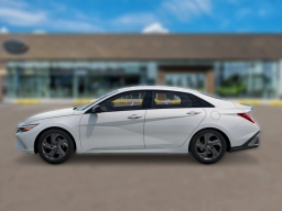 Hyundai Elantra Hybrid SEL Sport Sedan 2026