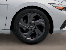 Hyundai Elantra Hybrid SEL Sport Sedan 2026